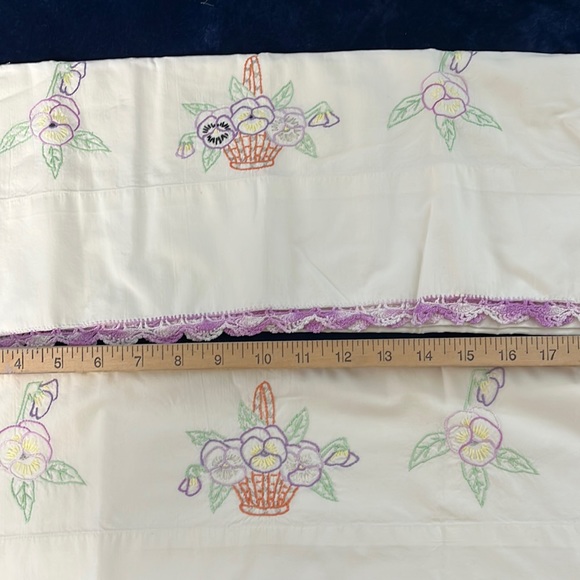 Embroidered Pillowcase Set - Picture 2 of 3